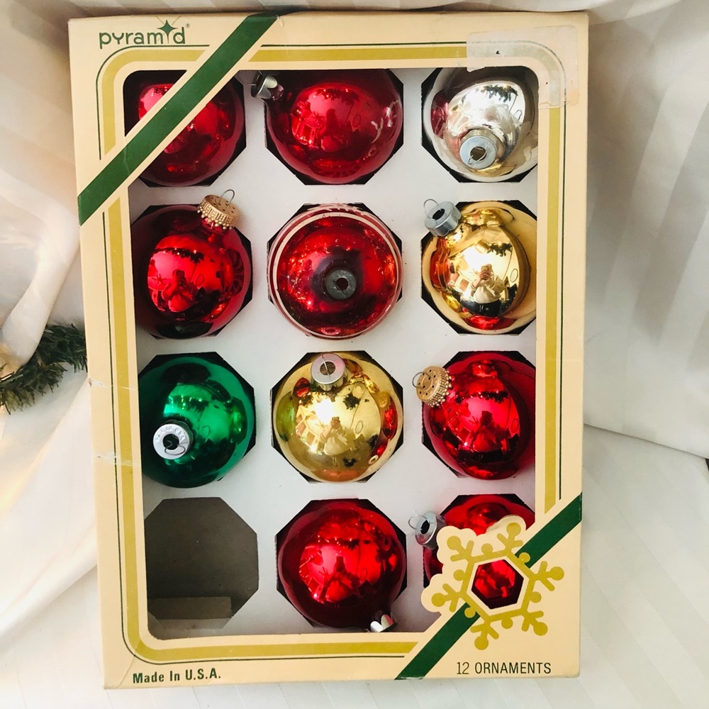 - Pyramid vintage glass  ball ornaments